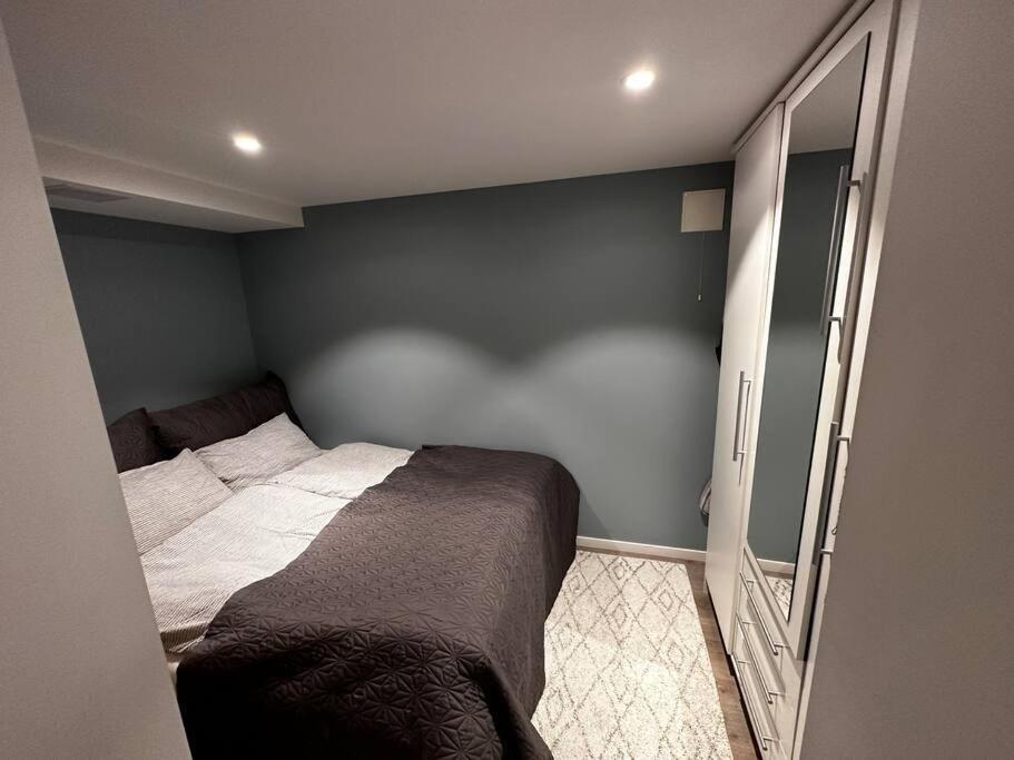 Basement Apartment With Parking Alesund Luaran gambar